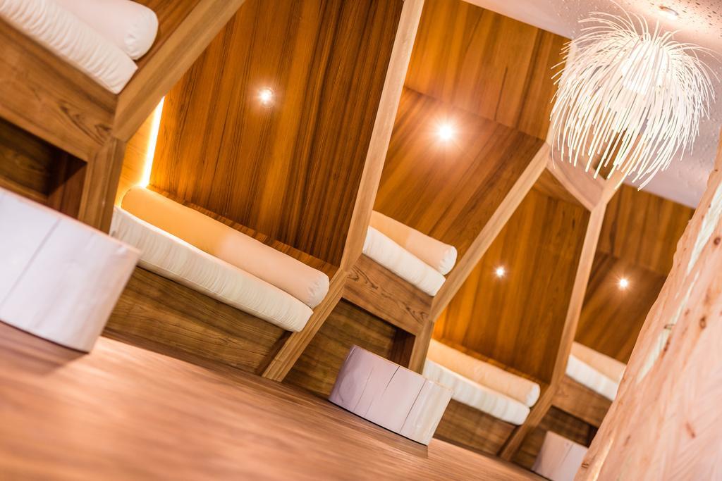 Alpine Luxury Spa Resort Schwarzenstein Lutago Dış mekan fotoğraf