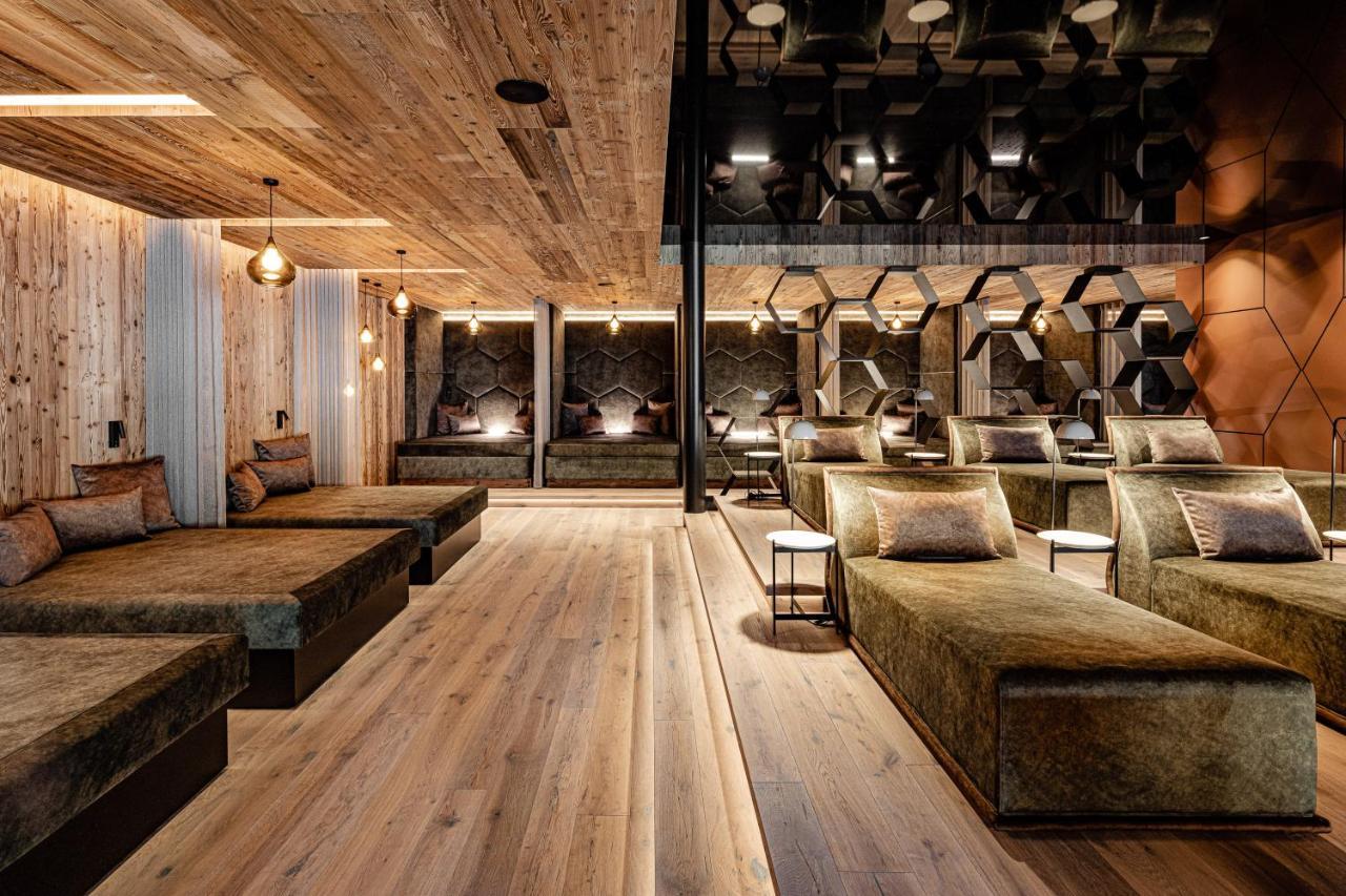Alpine Luxury Spa Resort Schwarzenstein Lutago Dış mekan fotoğraf