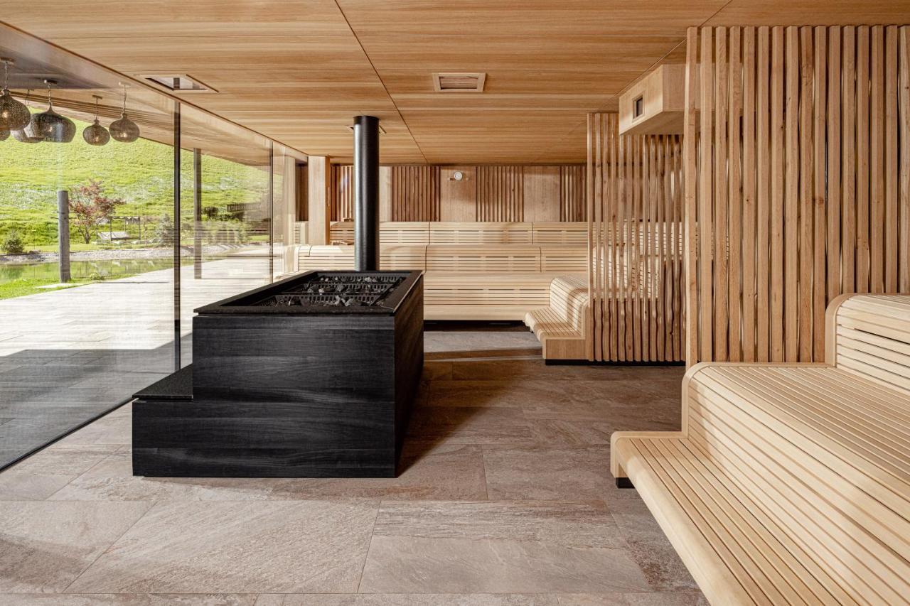 Alpine Luxury Spa Resort Schwarzenstein Lutago Dış mekan fotoğraf