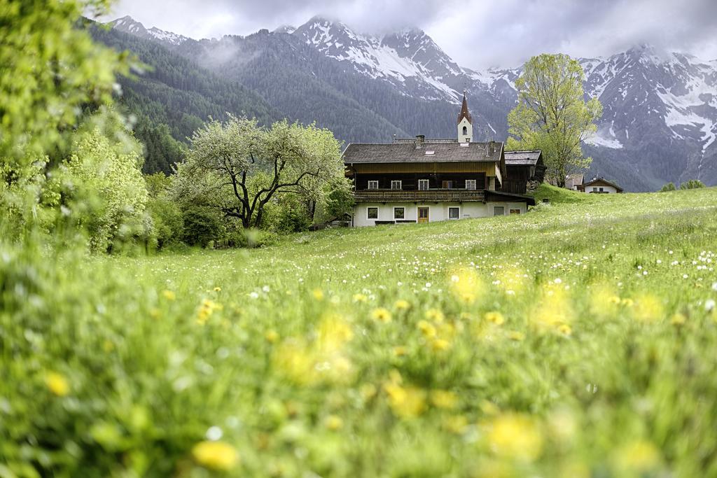 Alpine Luxury Spa Resort Schwarzenstein Lutago Dış mekan fotoğraf