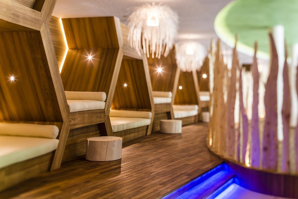 Alpine Luxury Spa Resort Schwarzenstein Lutago Dış mekan fotoğraf