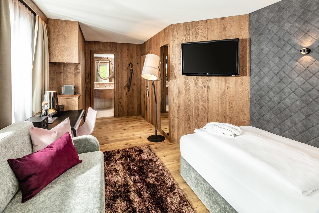 Alpine Luxury Spa Resort Schwarzenstein Lutago Dış mekan fotoğraf