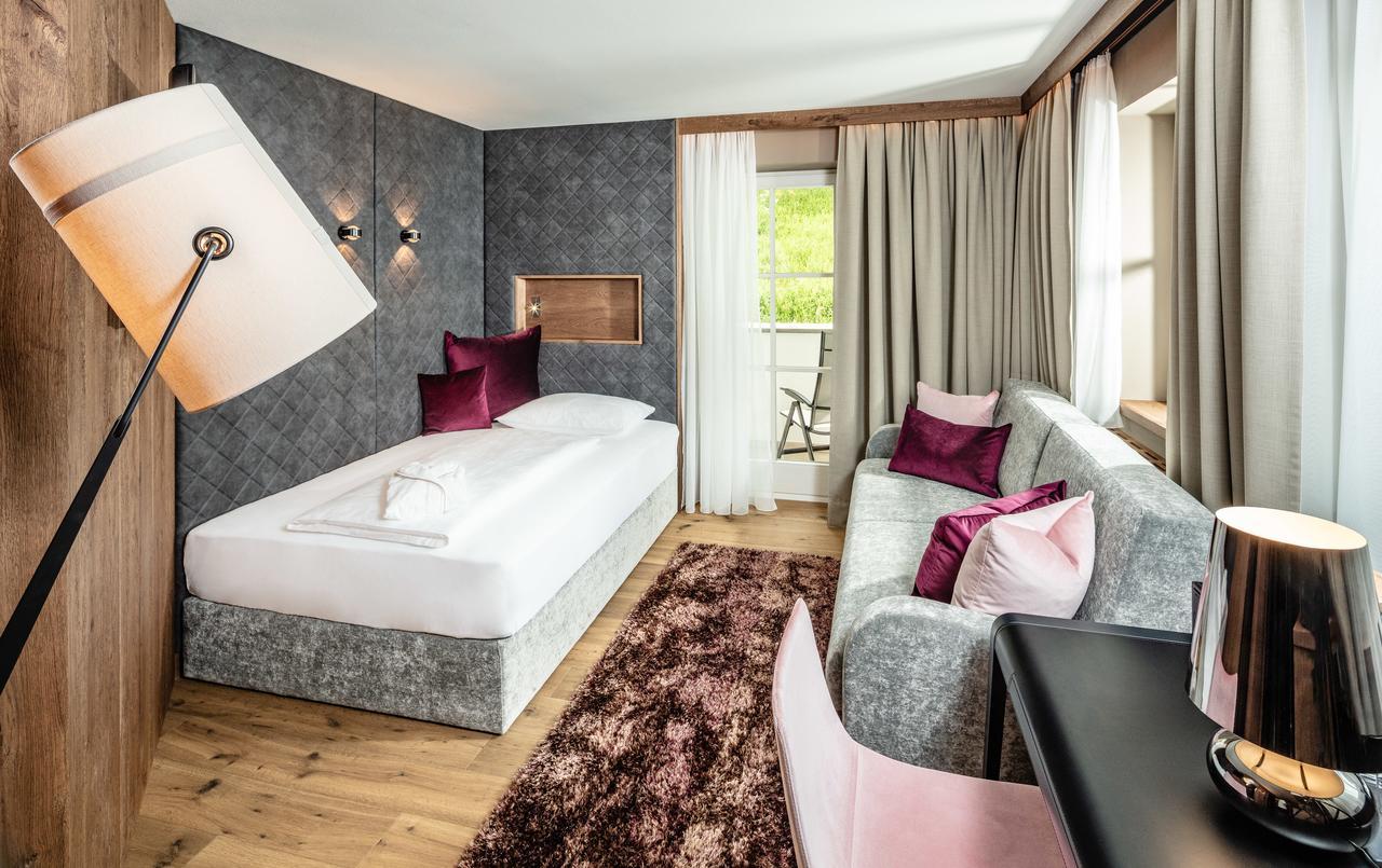 Alpine Luxury Spa Resort Schwarzenstein Lutago Dış mekan fotoğraf